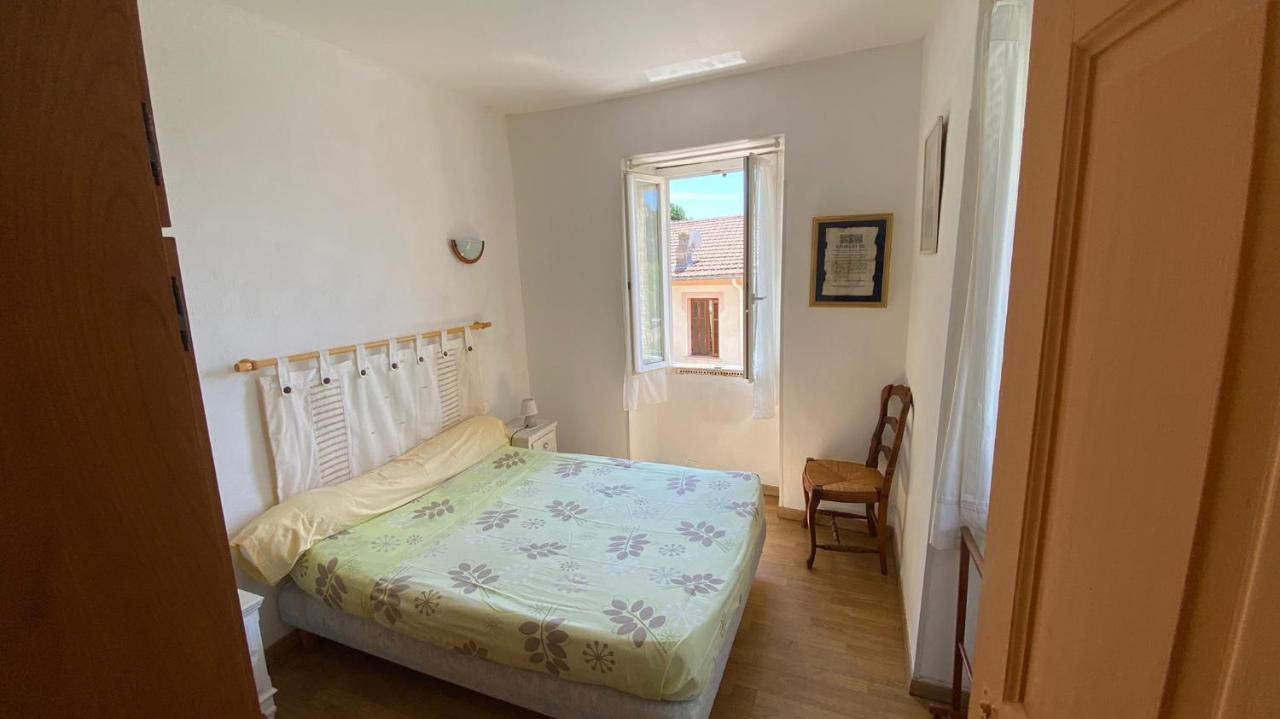 Appartamento A Petricaghja Alata Esterno foto